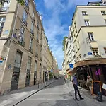 Elegant & Quiet Suite In Le Marais Near Hotel De Ville
