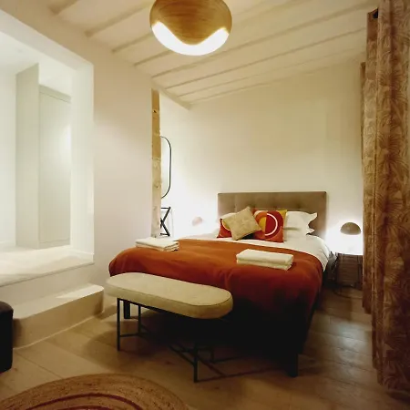 Elegant & Quiet In Le Marais Near De Parigi