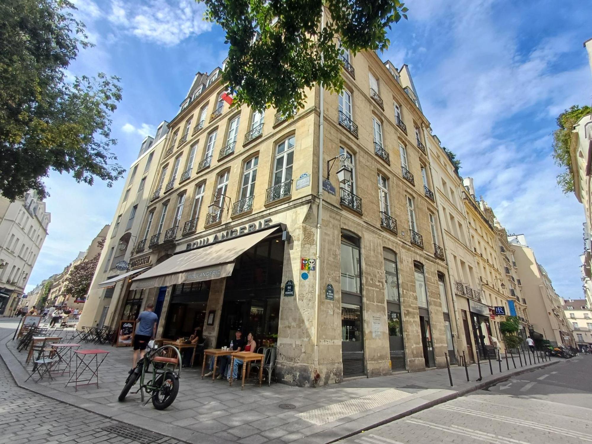 Elegant & Quiet In Le Marais Near De